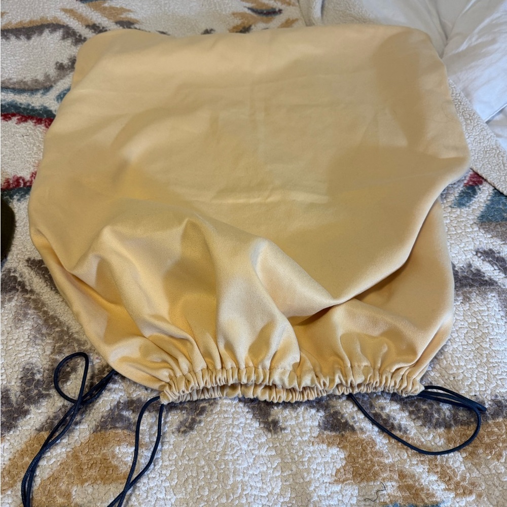 XTRA Large Louis Vuitton Cream Logo Dust Bag - Picture 5 of 5